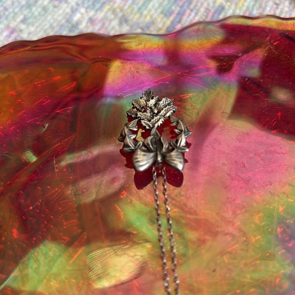 Vintage 1982 Sterling silver Franklin Mint “The Love So True” Ruby Bow Pendant - Picture 9 of 11
